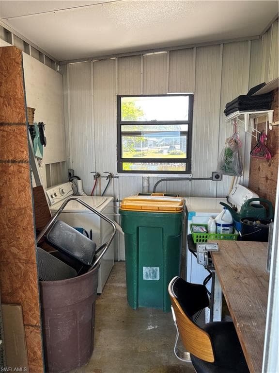 38 Island Lake LN, NAPLES FL 34114-16