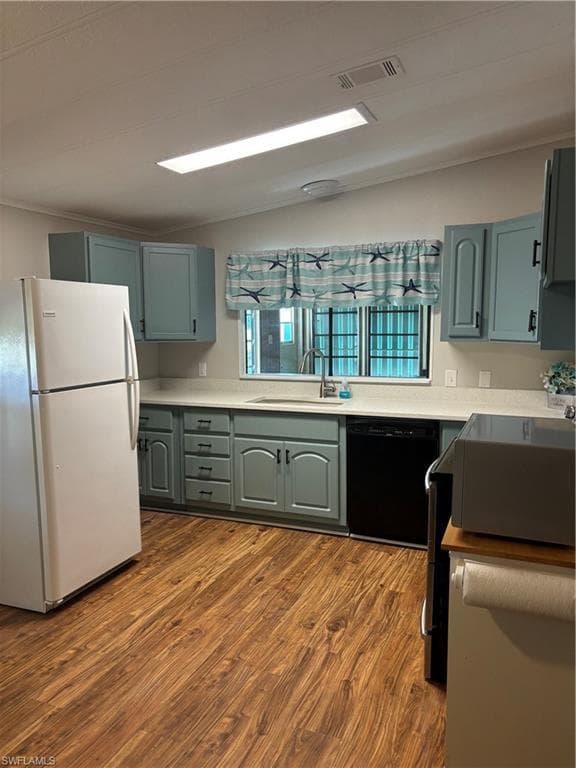 38 Island Lake LN, NAPLES FL 34114-4