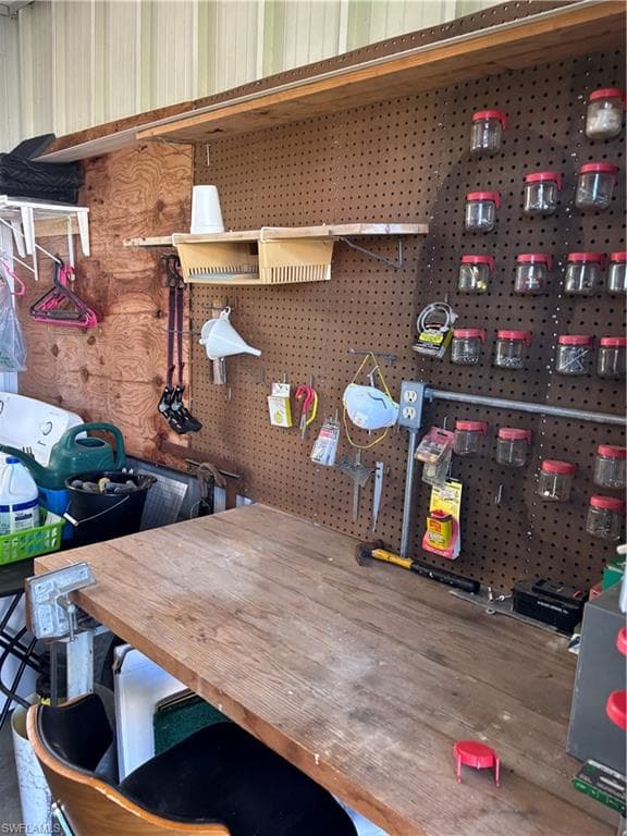 38 Island Lake LN, NAPLES FL 34114-18