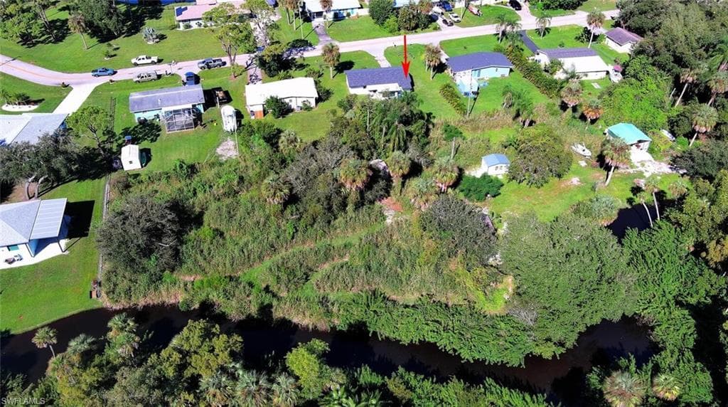 1922 Flamingo DR, NORTH FORT MYERS FL 33917-37