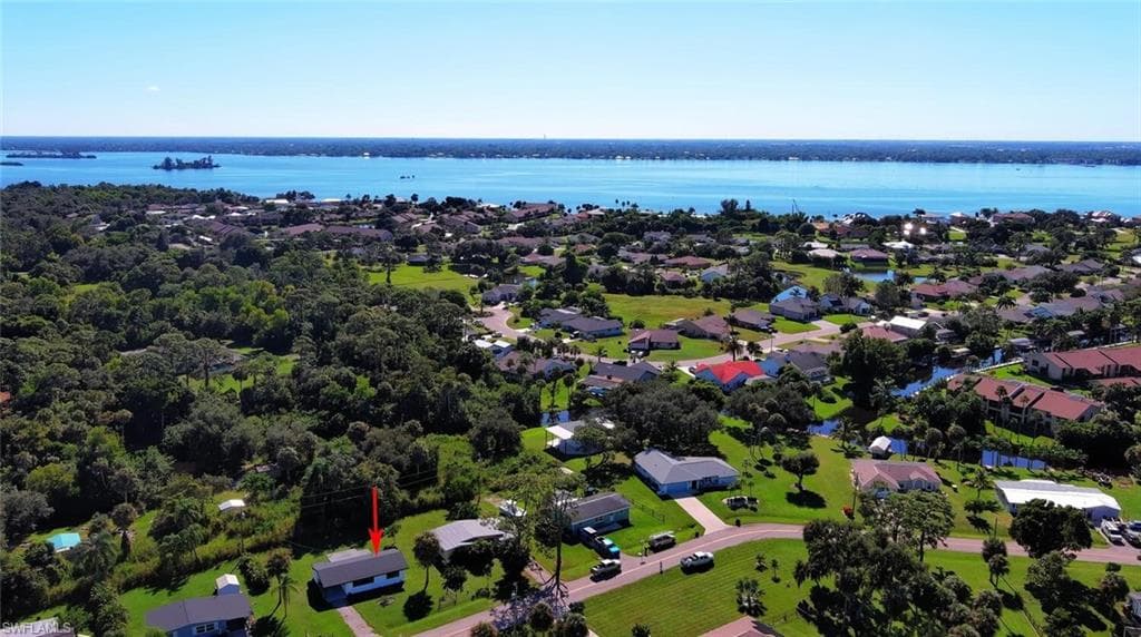 1922 Flamingo DR, NORTH FORT MYERS FL 33917-39
