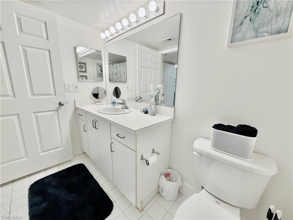 1820 Florida Club CIR 2210-15