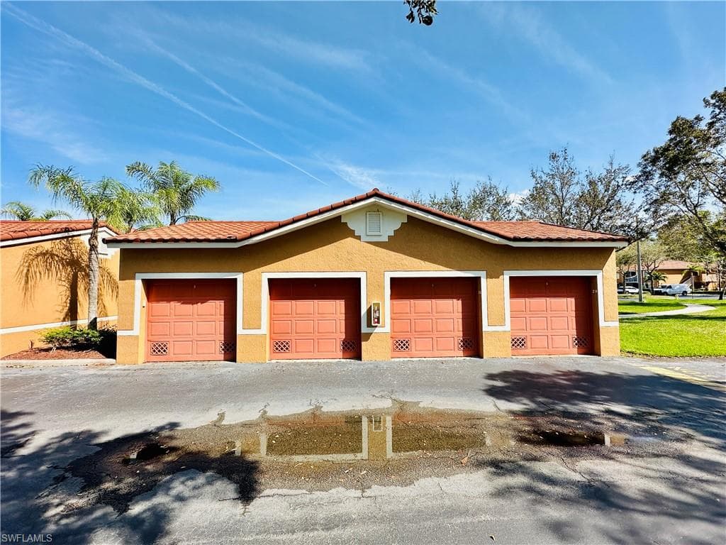 1820 Florida Club CIR 2210-23