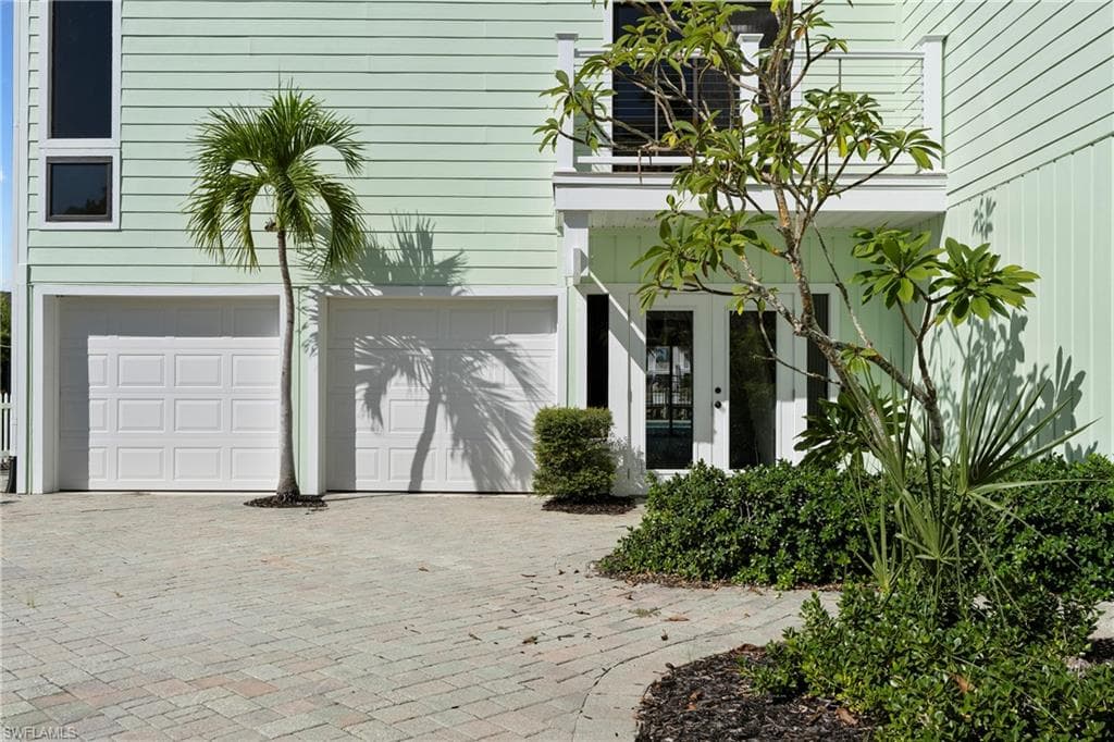 18292 Deep Passage LN, FORT MYERS BEACH FL 33931-3