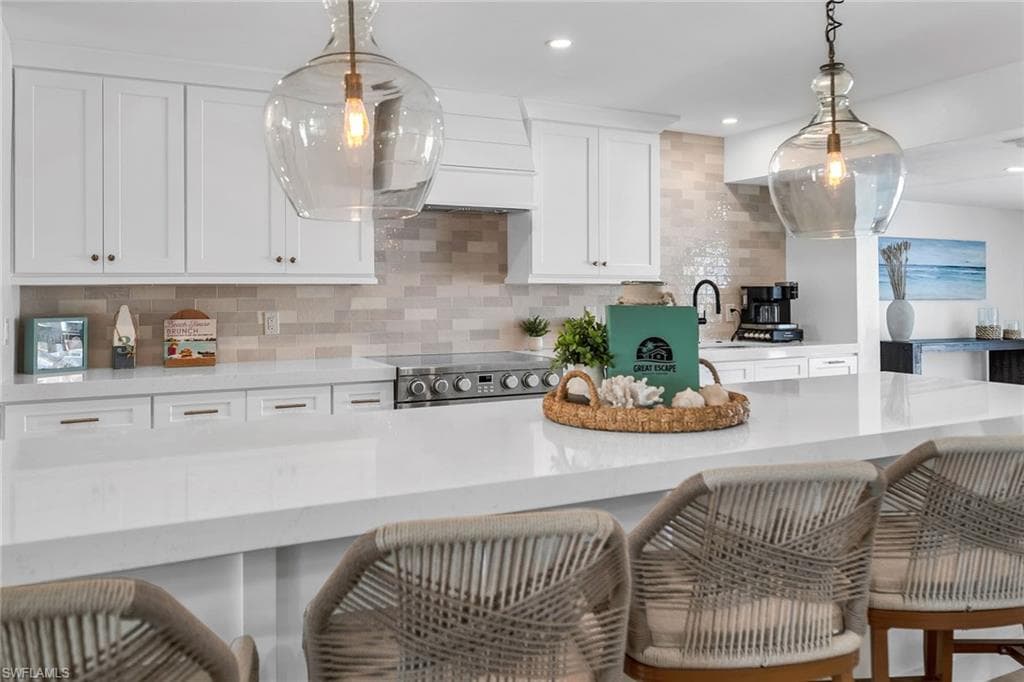 169 Ibis ST, FORT MYERS BEACH FL 33931-2