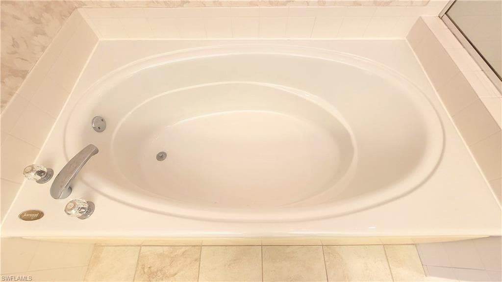 8694 Patty Berg CT, FORT MYERS FL 33919-9