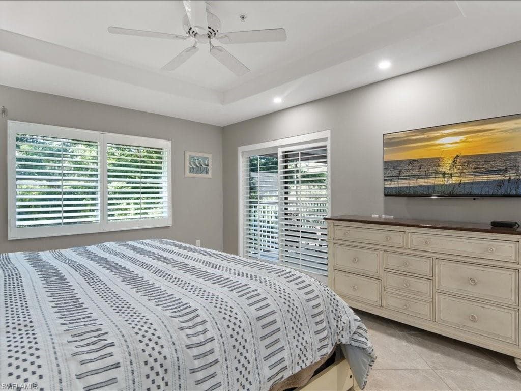 793 Carrick Bend CIR # 202, NAPLES FL 34110-21