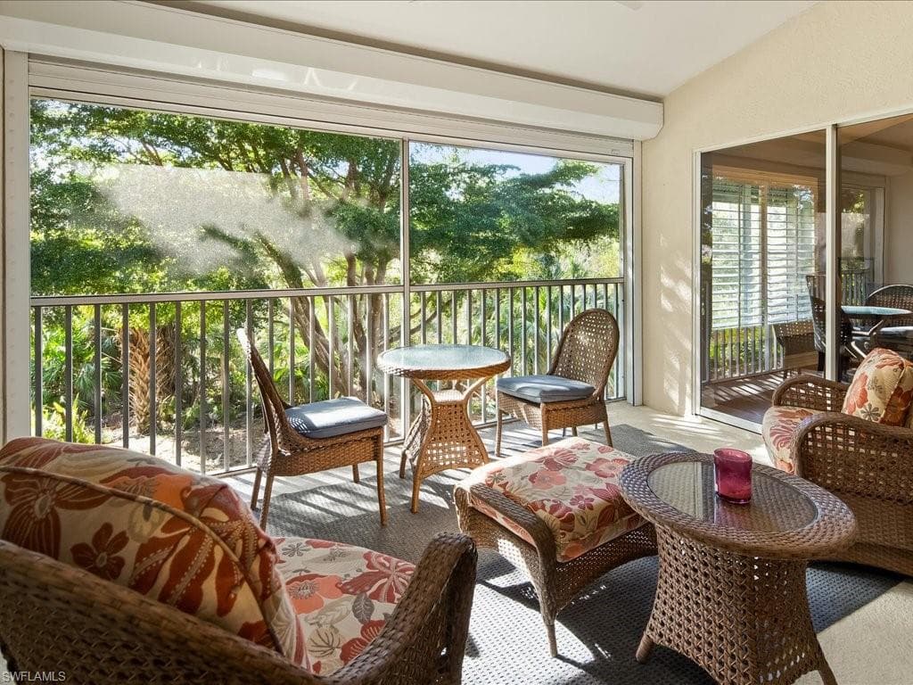 793 Carrick Bend CIR # 202, NAPLES FL 34110-10