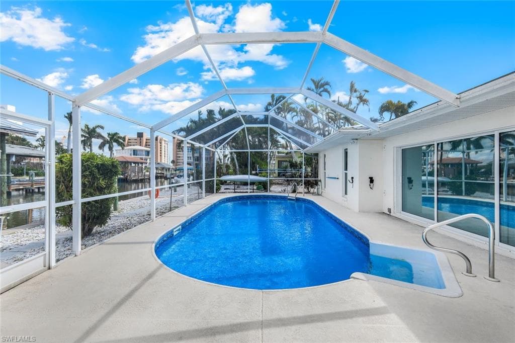 8552 Lagoon RD, FORT MYERS BEACH FL 33931-21