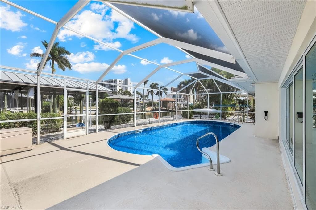 8552 Lagoon RD, FORT MYERS BEACH FL 33931-17