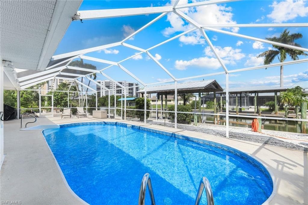 8552 Lagoon RD, FORT MYERS BEACH FL 33931-3