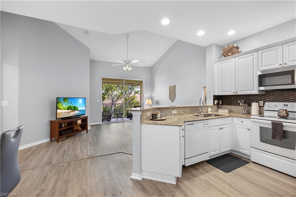 4247 Liron AVE # 201, FORT MYERS FL 33916-2