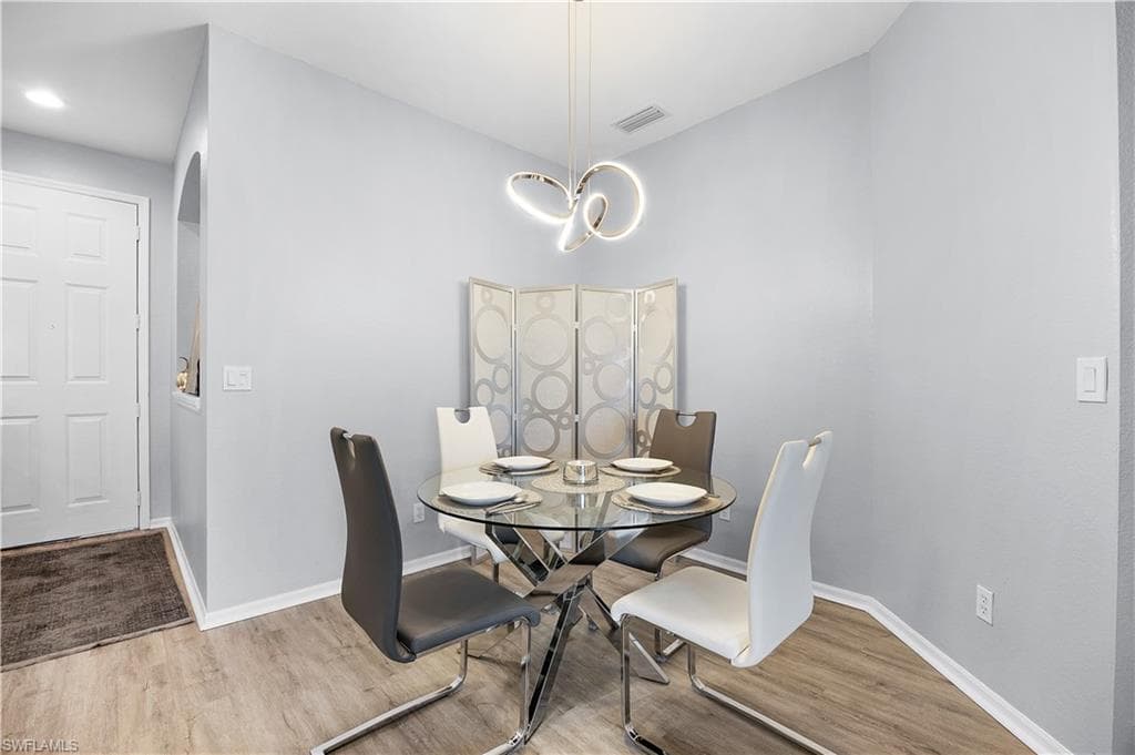 4247 Liron AVE # 201, FORT MYERS FL 33916-4