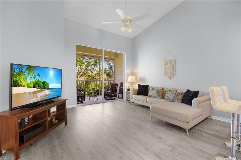 4247 Liron AVE # 201, FORT MYERS FL 33916-8