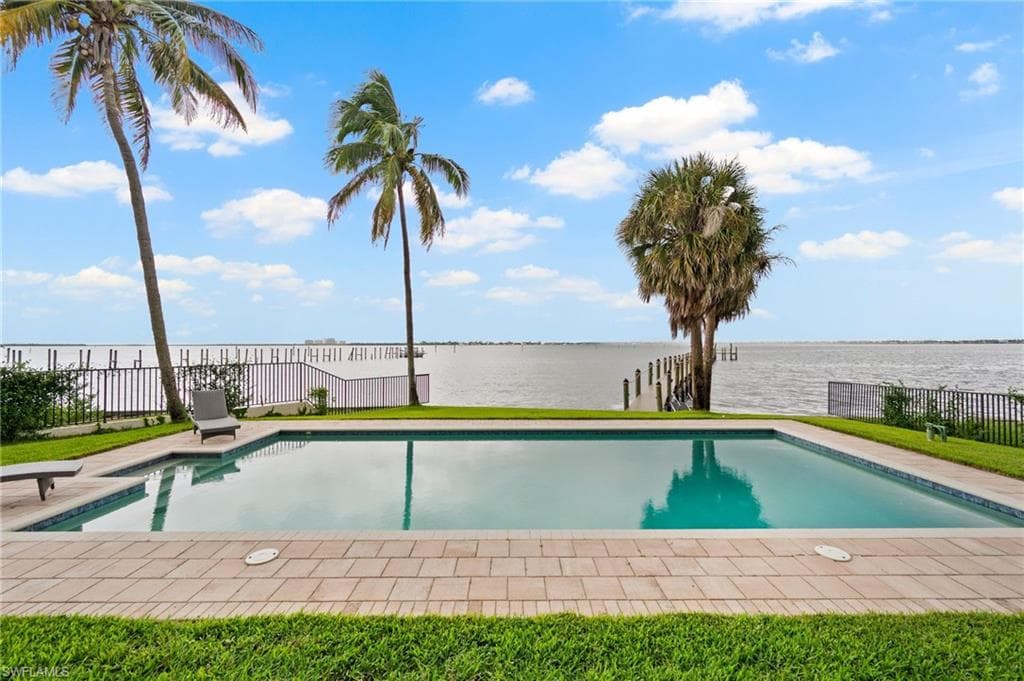 14994 Bonaire CIR, FORT MYERS FL 33908-20