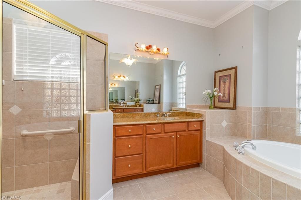 8514 Sedonia CIR, ESTERO FL 33967-24