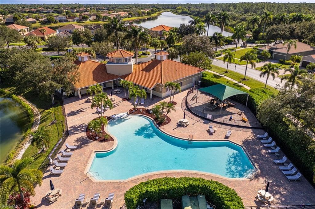 2939 Orange Grove TRL, NAPLES FL 34120-44