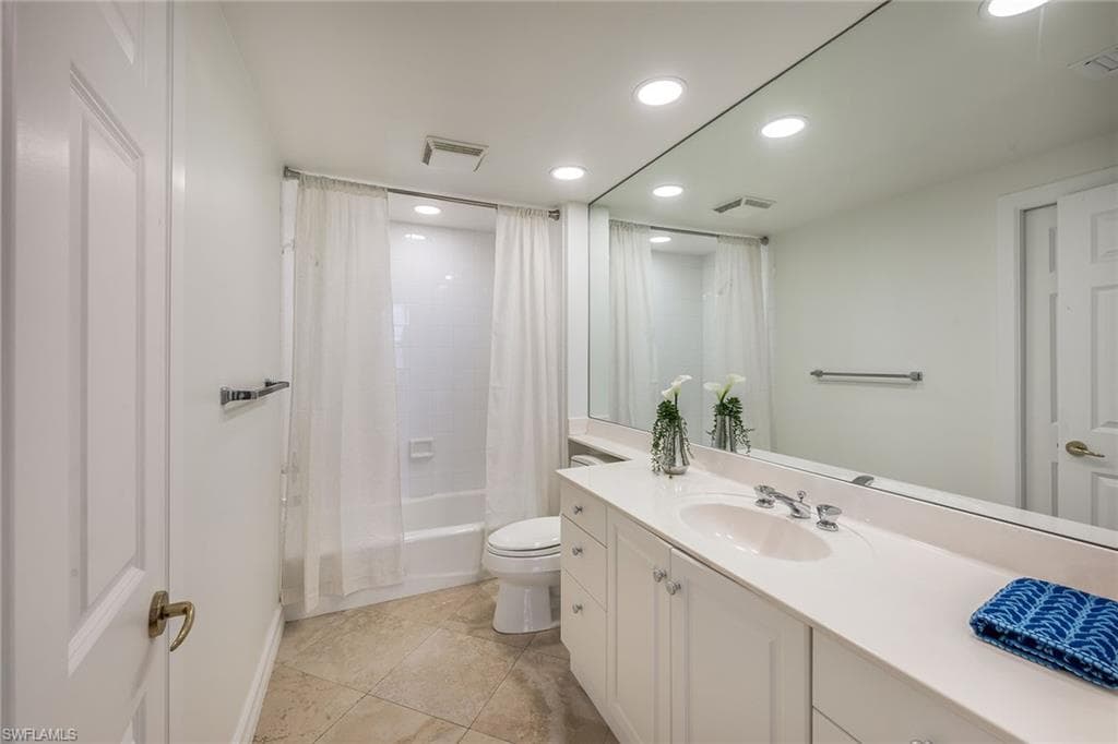 425 Dockside DR # 804, NAPLES FL 34110-26