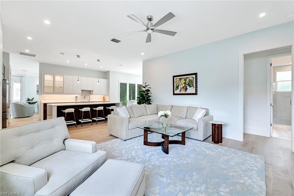 2515 Royal Palm CT, NAPLES FL 34103-6