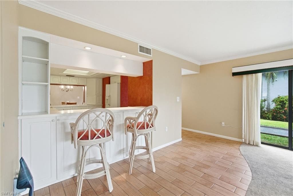 6979 Winkler RD # 111, FORT MYERS FL 33919-6