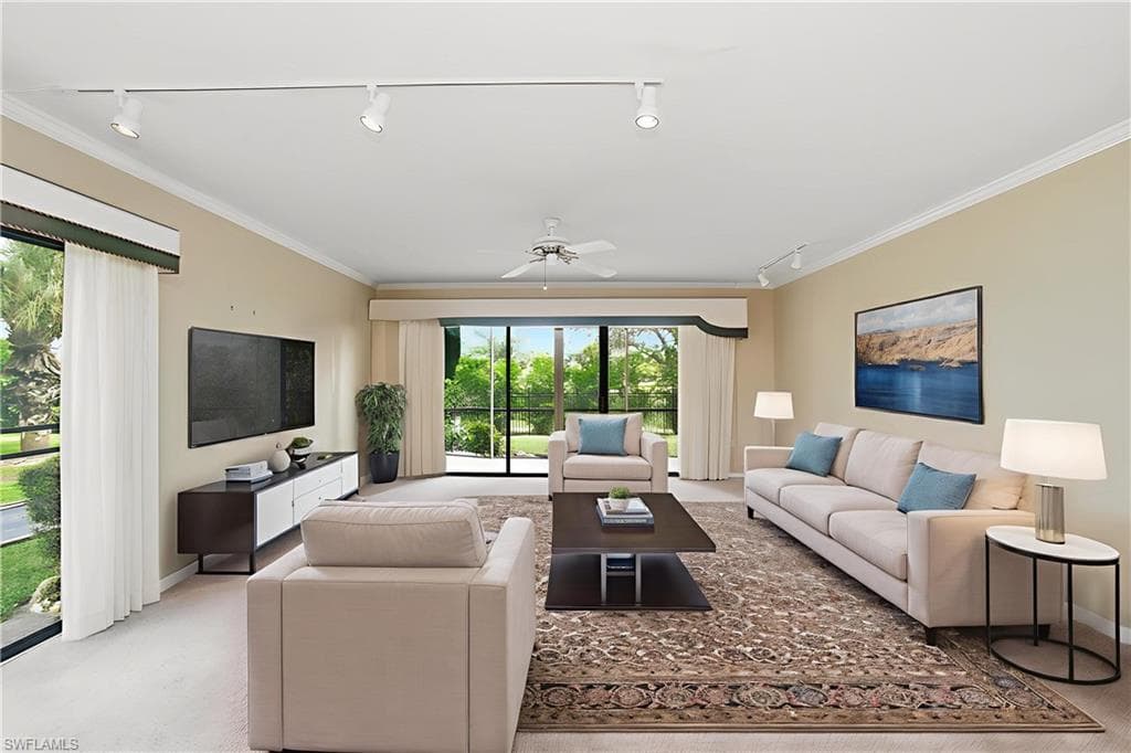 6979 Winkler RD # 111, FORT MYERS FL 33919-4