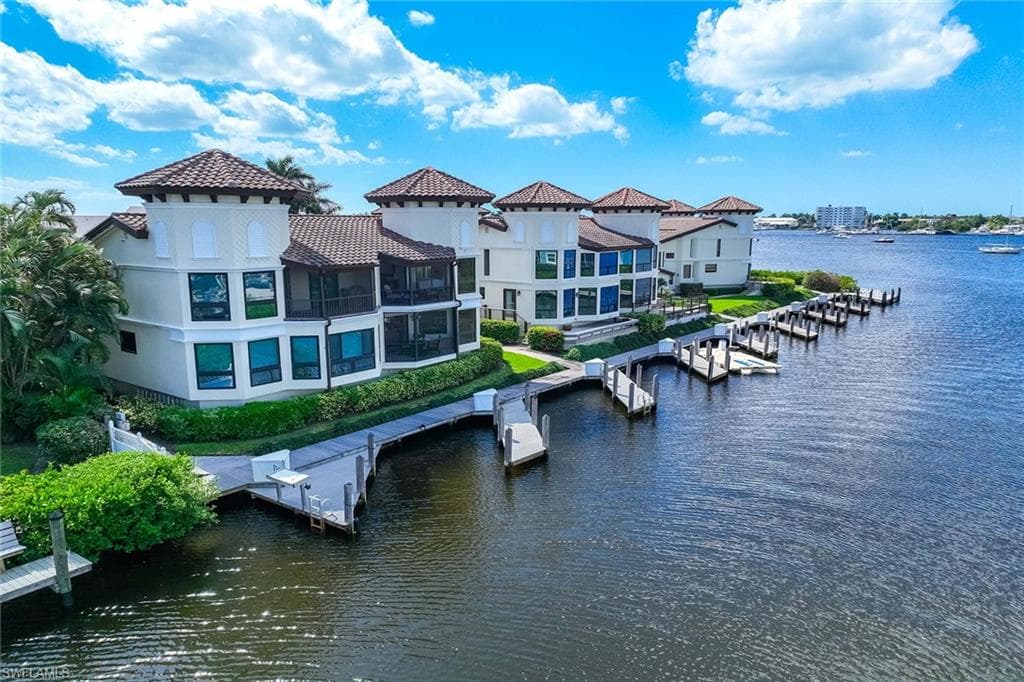 1311 Chesapeake AVE # 4A, NAPLES FL 34102-32