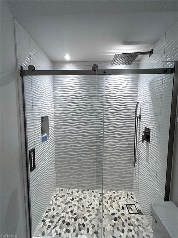 102 Palm Frond CT, NAPLES FL 34104-6