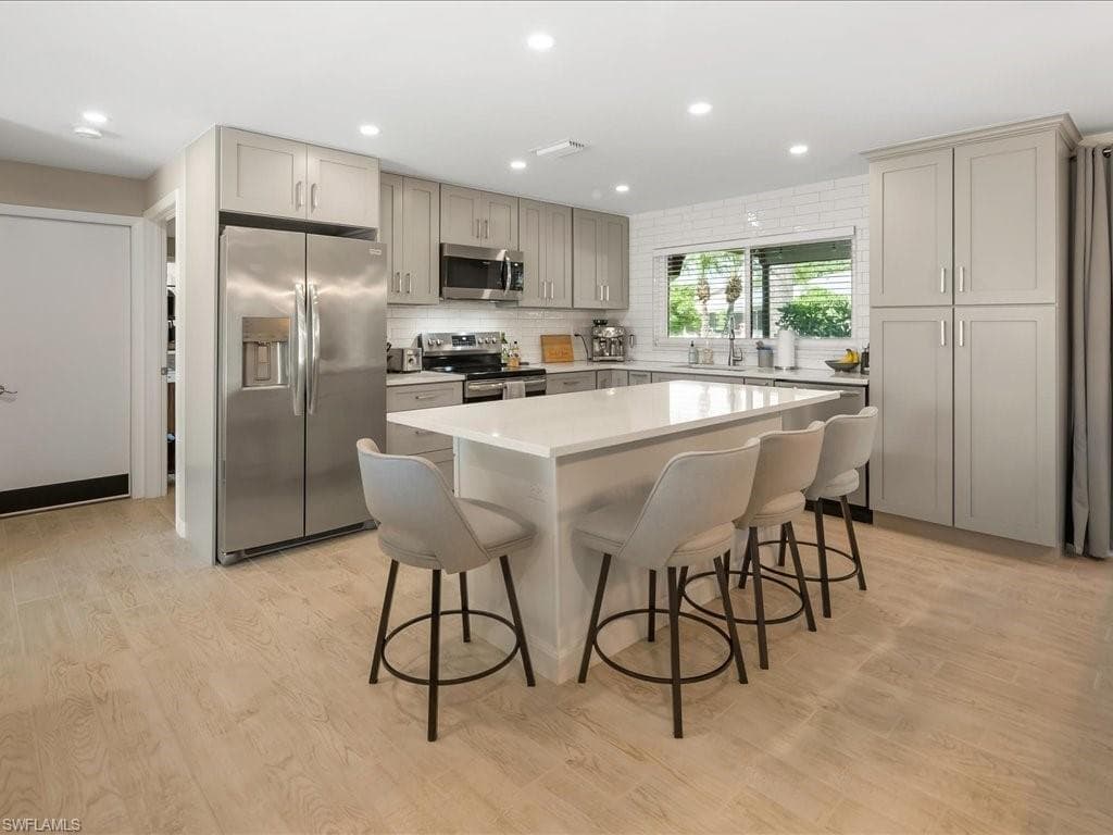 4821 Molokai DR, NAPLES FL 34112-6