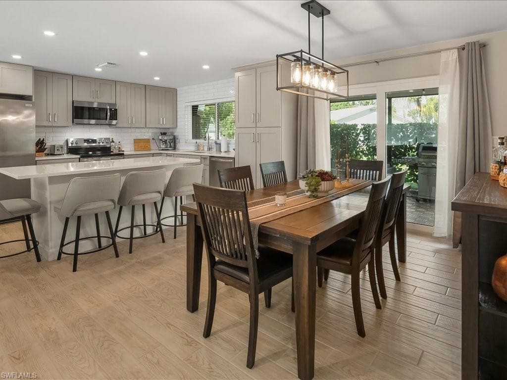 4821 Molokai DR, NAPLES FL 34112-9