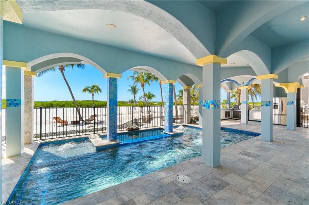 8124 Estero BLVD, FORT MYERS BEACH FL 33931-1