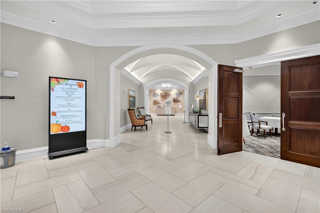 8223 Parkstone PL # 2201, NAPLES FL 34120-40