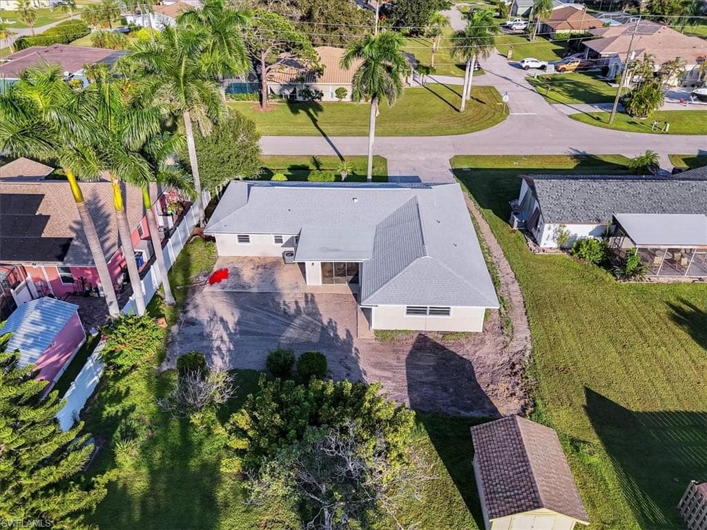 27580 Wisconsin ST, BONITA SPRINGS FL 34135-4