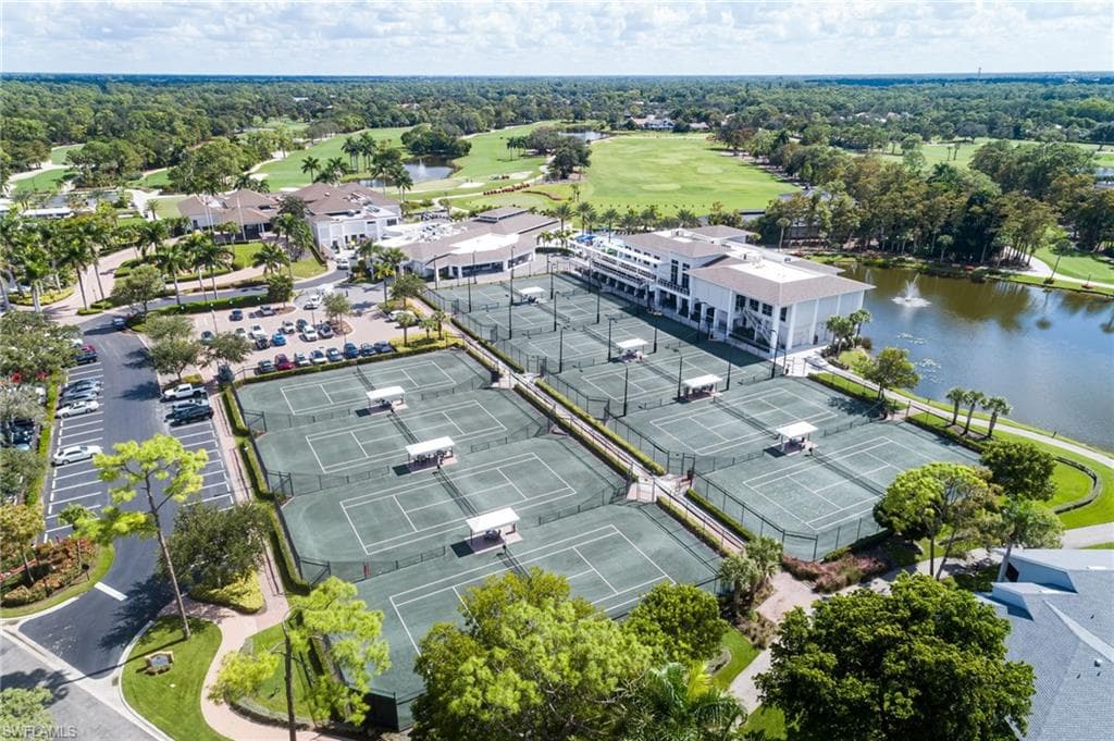 301 Courtside DR, NAPLES FL 34105-22