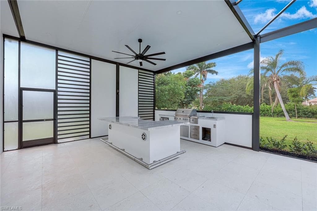 10493 Winterview DR, NAPLES FL 34109-26