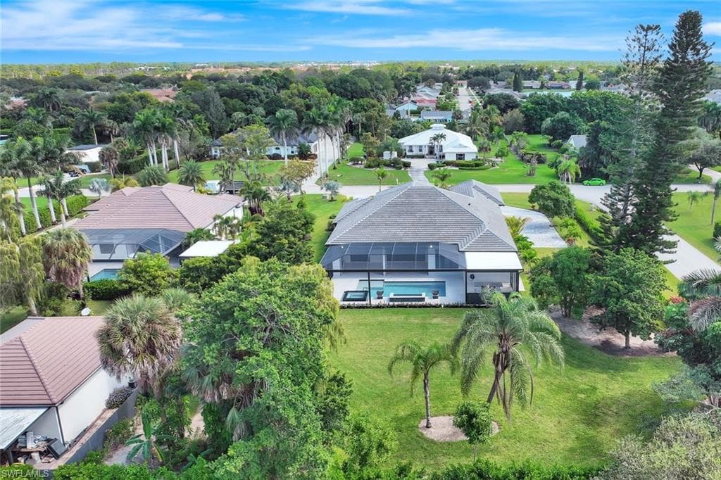 10493 Winterview DR, NAPLES FL 34109-35