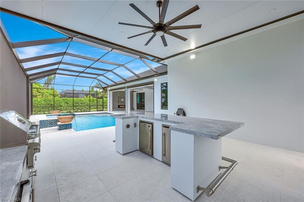 10493 Winterview DR, NAPLES FL 34109-27