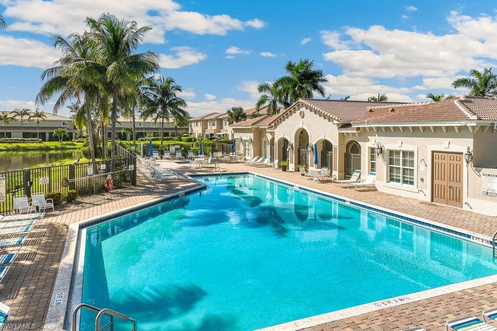 3951 Cherrybrook LOOP, FORT MYERS FL 33966-25