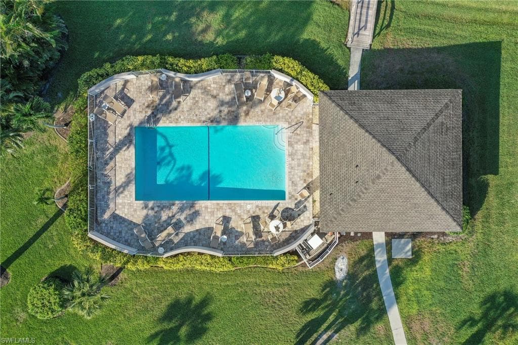 1566 Trafalgar LN # E102, NAPLES FL 34116-36