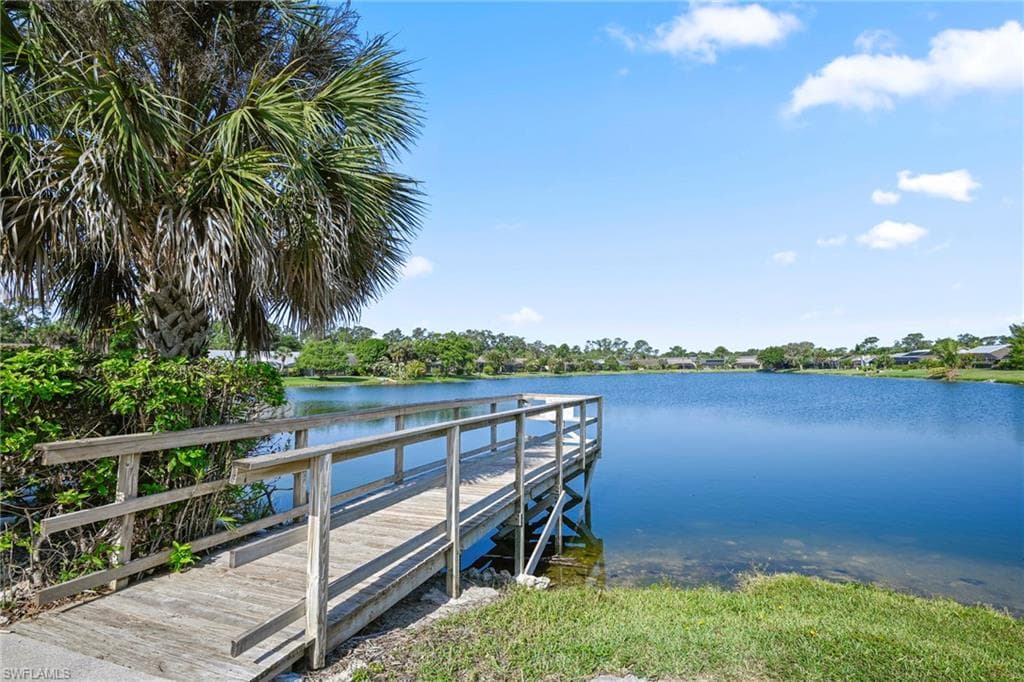 1566 Trafalgar LN # E102, NAPLES FL 34116-39