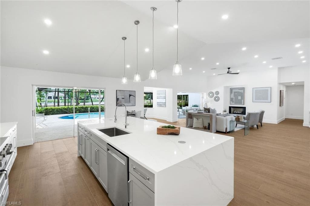 12888 Valewood DR-5
