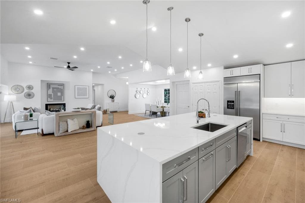 12888 Valewood DR-6