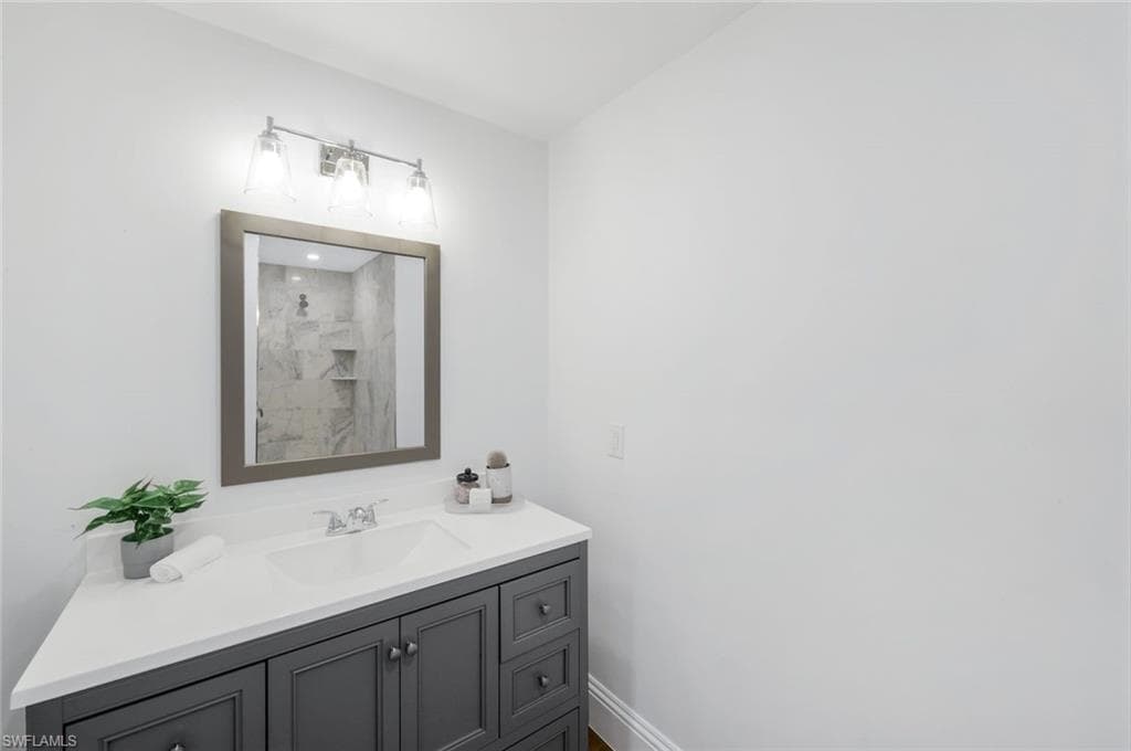 12888 Valewood DR-17