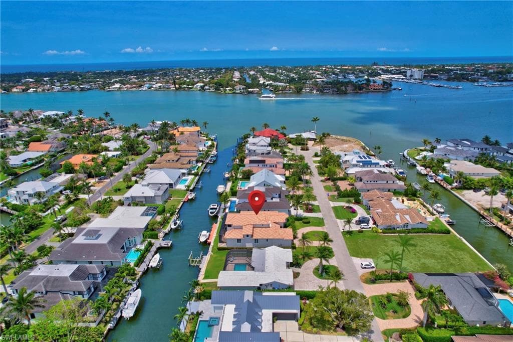 1380 Marlin DR, NAPLES FL 34102-44