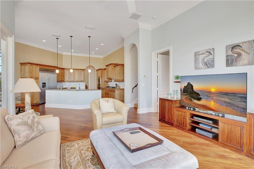 1380 Marlin DR, NAPLES FL 34102-14