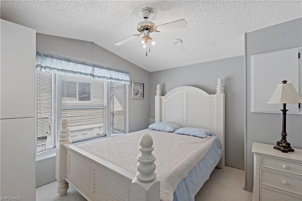 5756 Pink Panther DR, FORT MYERS FL 33908-16