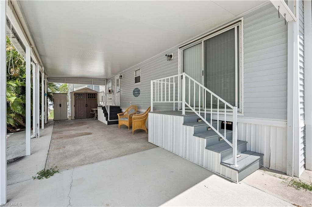 5756 Pink Panther DR, FORT MYERS FL 33908-23