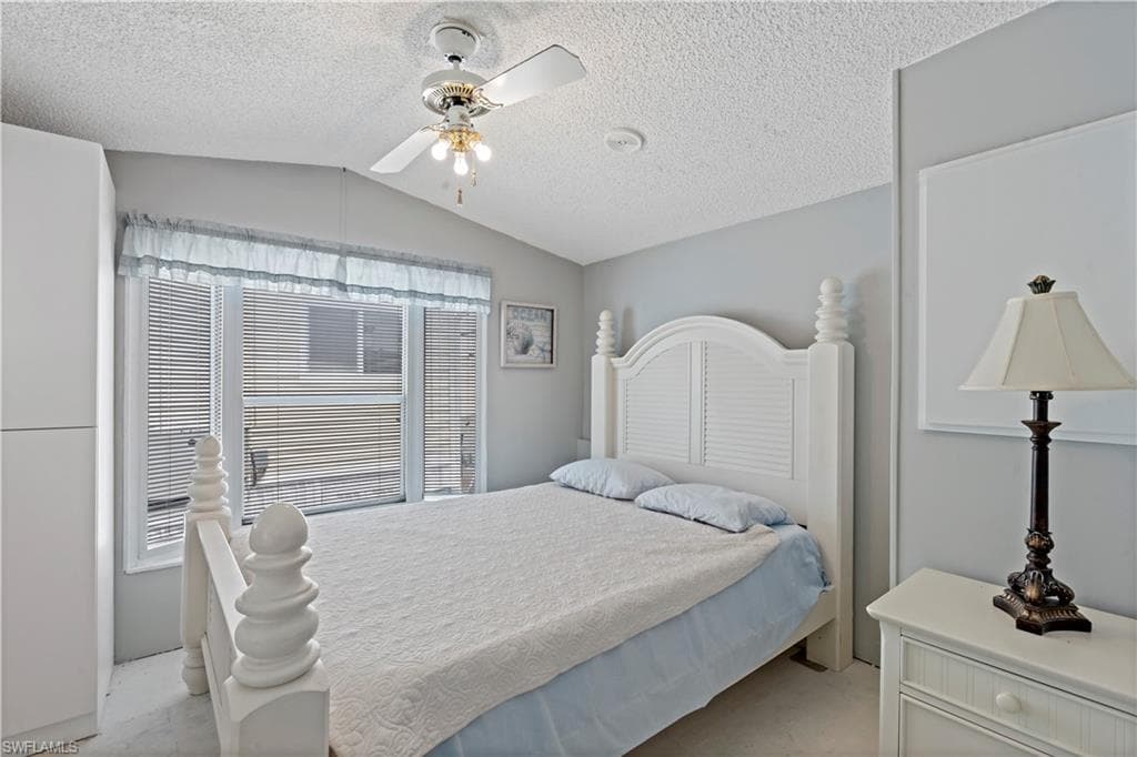 5756 Pink Panther DR, FORT MYERS FL 33908-17