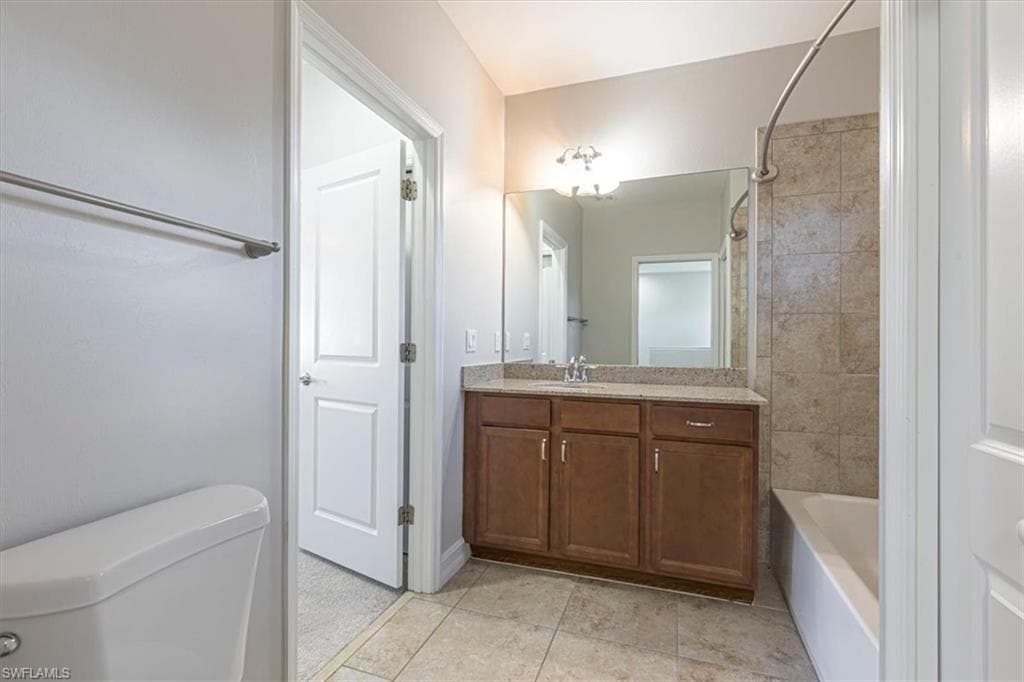 7738 Bristol CIR, NAPLES FL 34120-17