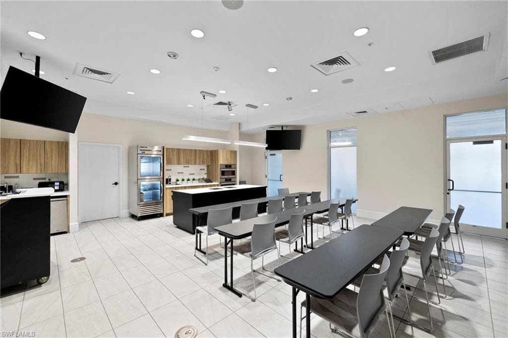 4751 West Bay BLVD # 701, ESTERO FL 33928-26