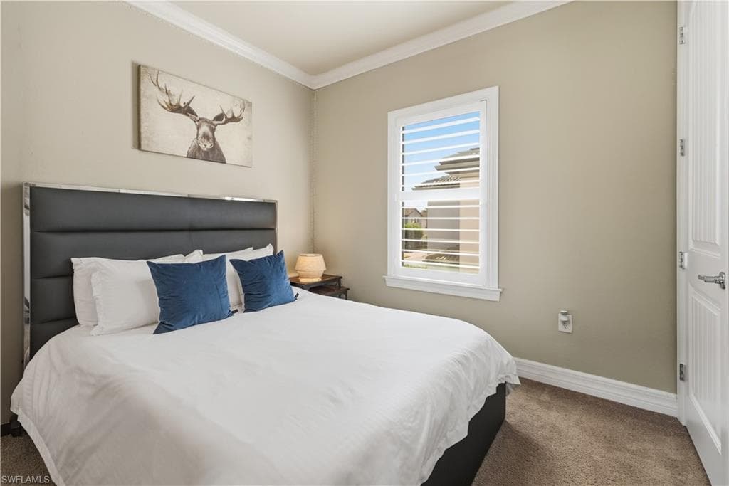 7209 Wilton DR, NAPLES FL 34109-22